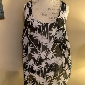 Torrid tank blouce size 3